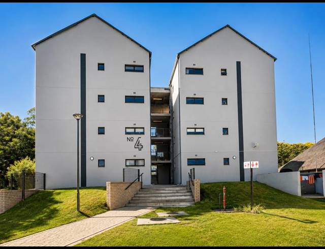 2 BEDROOM APARTMENT FOR SALE IN CLUBVIEW